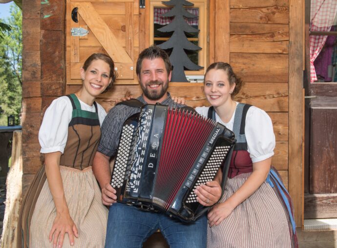 ässe & gniessä met de "Schüpferi-Meitli"